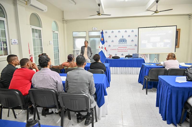 CONAPE e INFOTEP imparten taller de capacitación 