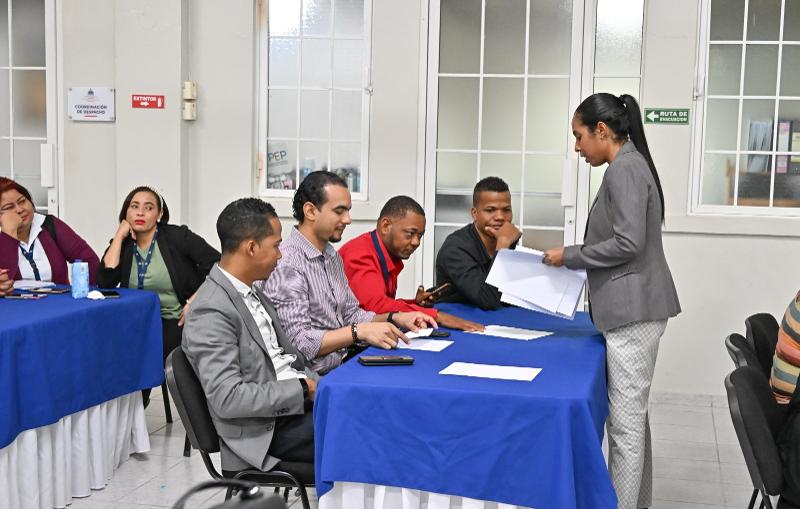 CONAPE e INFOTEP imparten taller de capacitación 