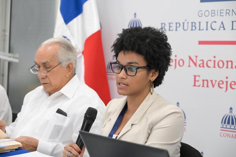 Director Ejecutivo de CONAPE realizó una reunión con los directores de centros