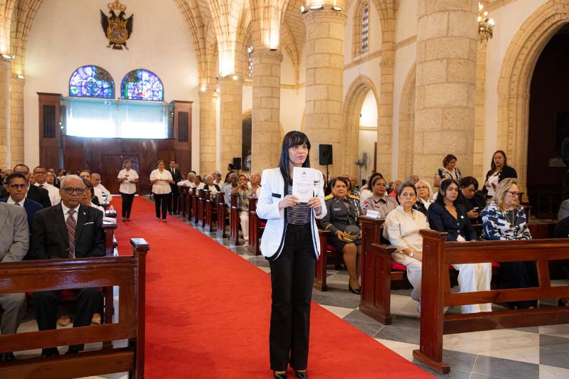 CONAPE honra adultos mayores con eucaristía por el Día Nacional del Envejeciente