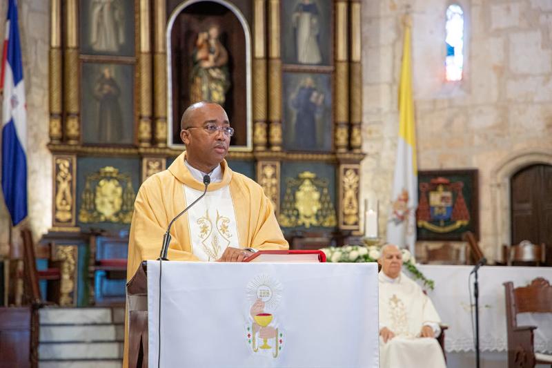 CONAPE honra adultos mayores con eucaristía por el Día Nacional del Envejeciente