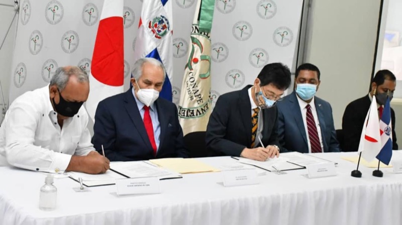 La embajada de Japón donó RD$5.2 millones para la construcción de un asilo