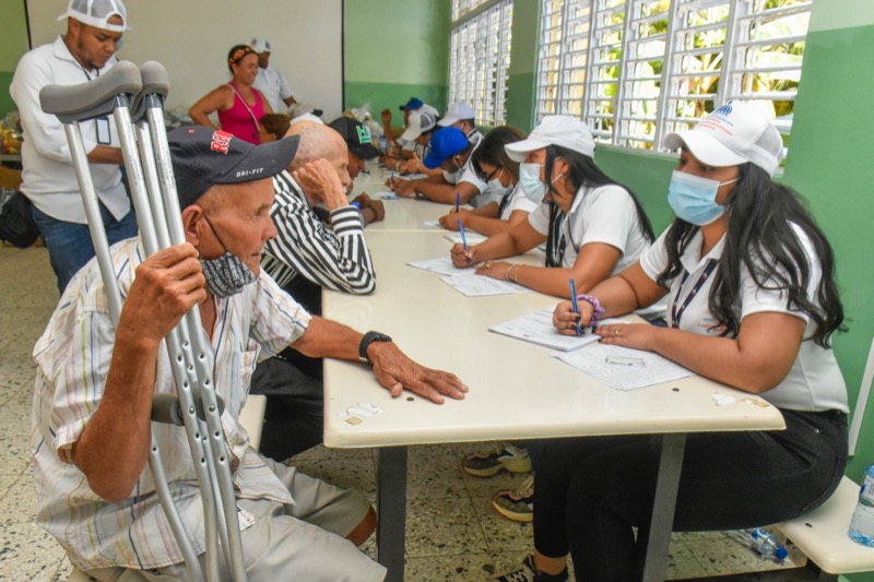 CONAPE participa en jornada de inclusión social en la Vega donde el Presidente Luis Abinader acudió