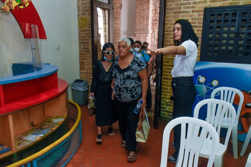 CONAPE realiza visita con Adultos Mayores al Museo Trampolin