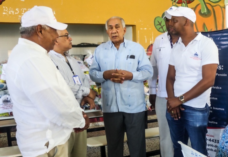 Presidente Luis Abinader y Dir. Ejecutivo de CONAPE coordinan trabajos a hacer en San Juan