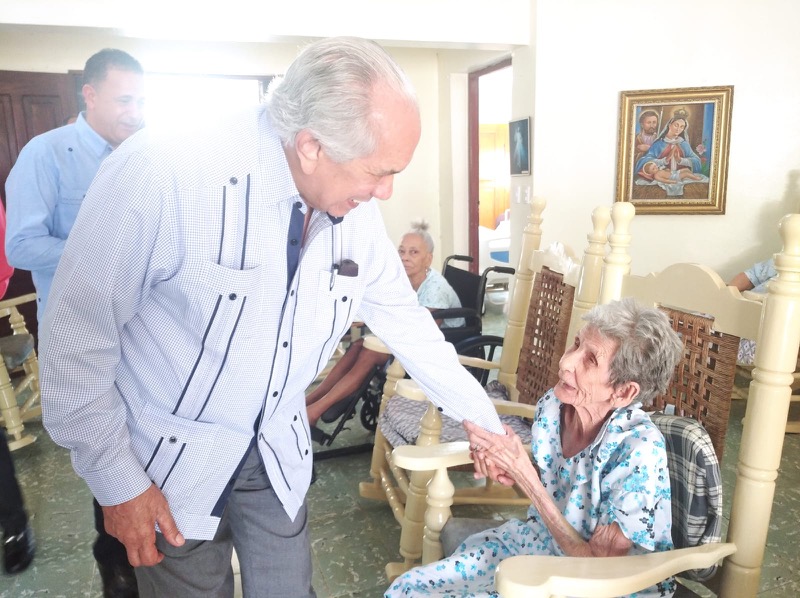 Director Ejecutivo de CONAPE visita el Asilo para Ancianos Divina Providencia en La Altagracia
