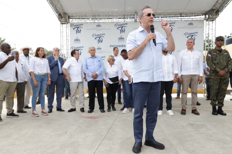 CONAPE acompaña al Presidente Luis Abinader en Jornada Primero Tu en Municipio Vallejuelo