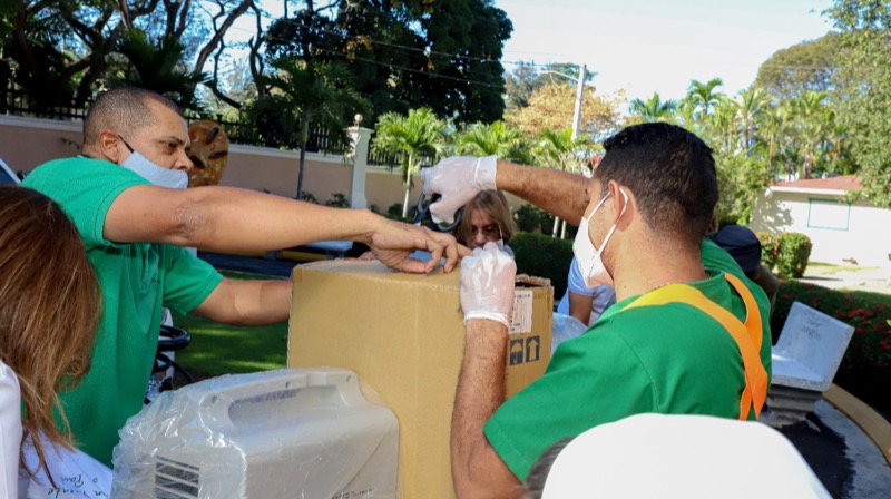 CONAPE realiza donación al Hospicio San Vicente de Paúl en Santiago