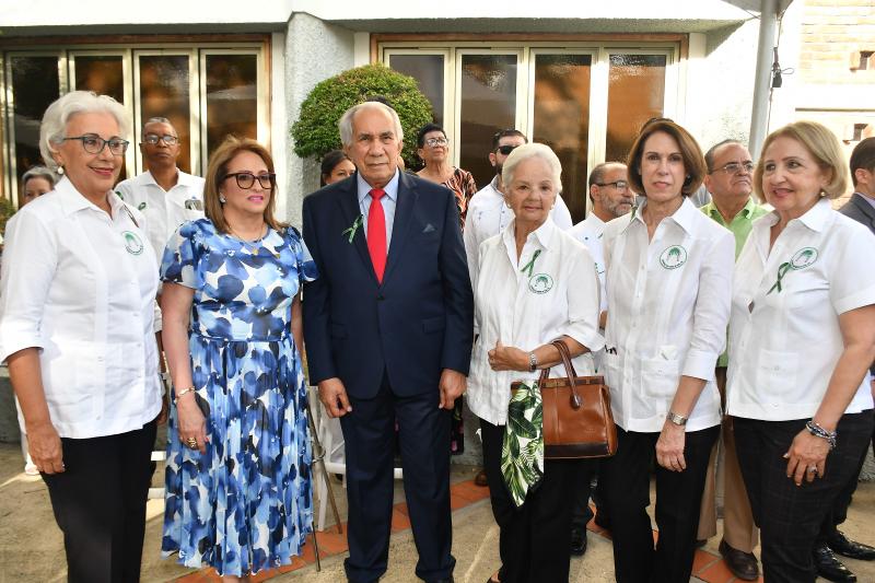 Dir. Ejecutivo de CONAPE, participo en la misa del centenario del Hospicio San Vicente de Paúl