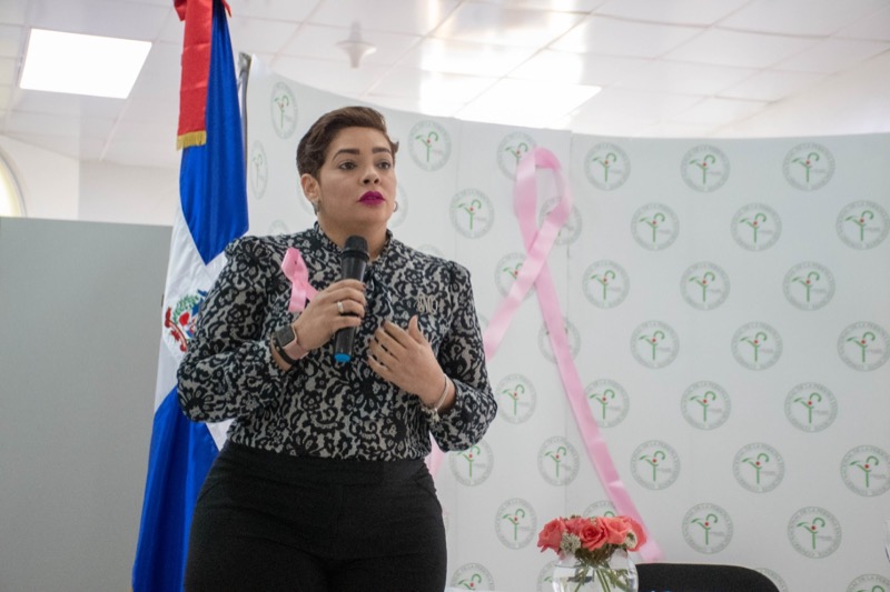 CONAPE realiza conferencia de sensibilización frente al cáncer de mama
