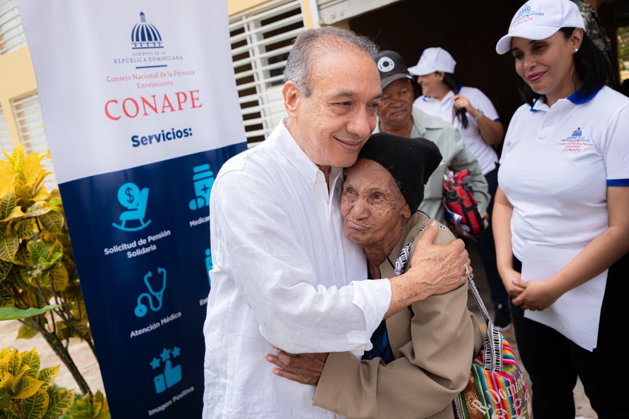 Adultos mayores resultaron positivamente impactados durante una jornada integral en Samaná