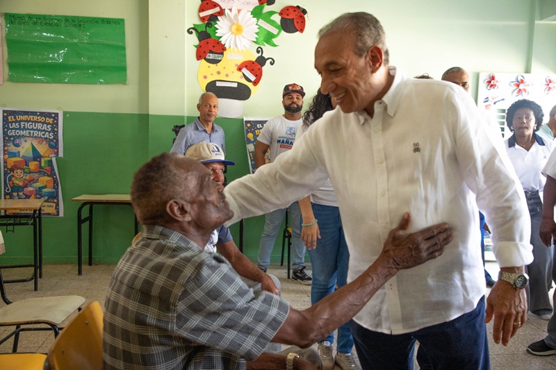 Cerca de 600 adultos mayores se benefician de jornadas de inclusión social de CONAPE en Samaná