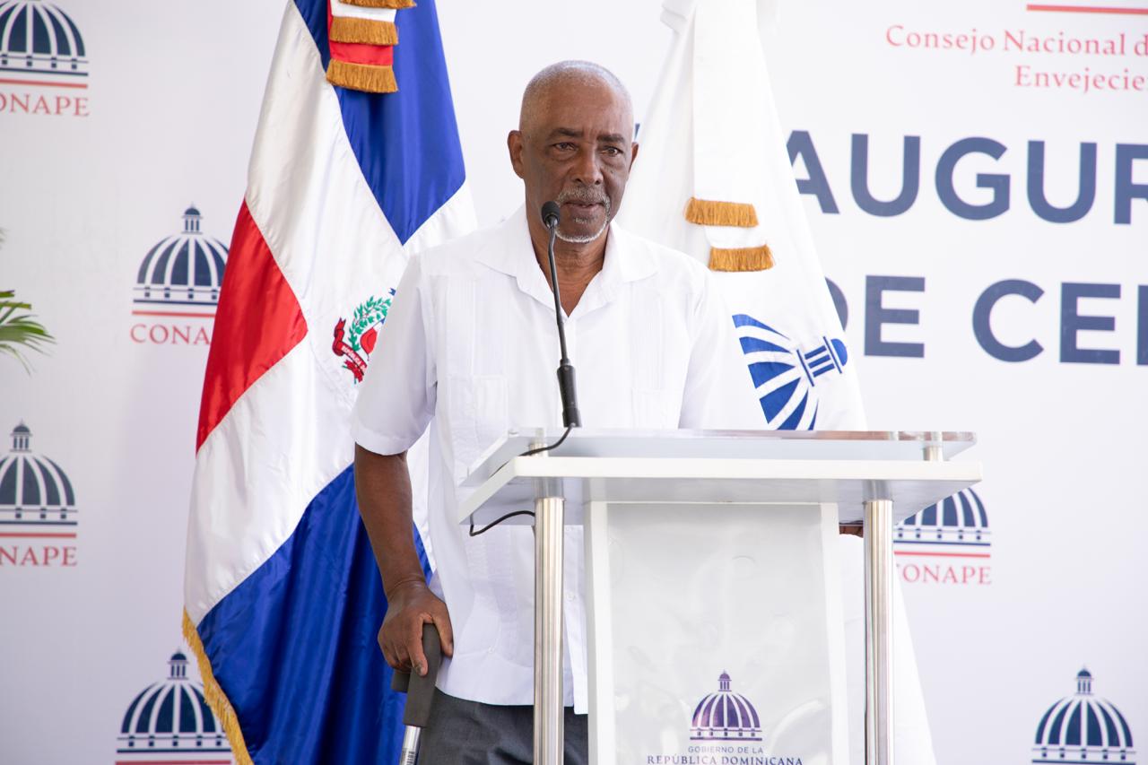 “Aquí vuelve a salir el sol para nosotros”: El conmovedor mensaje del señor Juan Carlos en la apertura de un Hogar de Día en Samaná