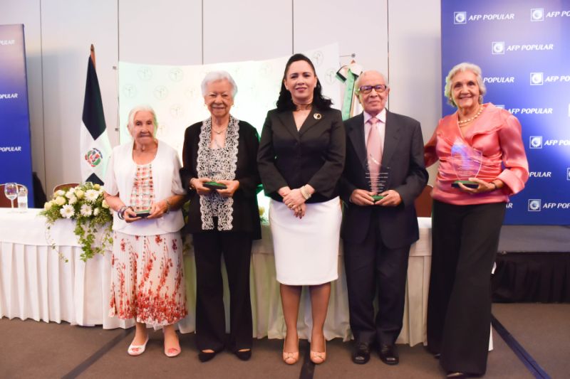 Conape celebra la segunda versión Premios Ejemplos de Vida